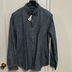 NWT banana republic men’s Chambray button down